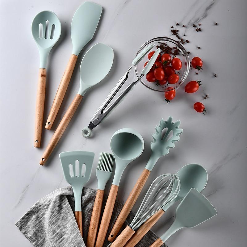 http://www.letcase.com/cdn/shop/products/12-pieces-silicone-cooking-utensils-set-with-storage-box-kitchen-tools-793048_1200x1200.jpg?v=1587457402